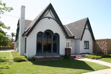 Western Ave House